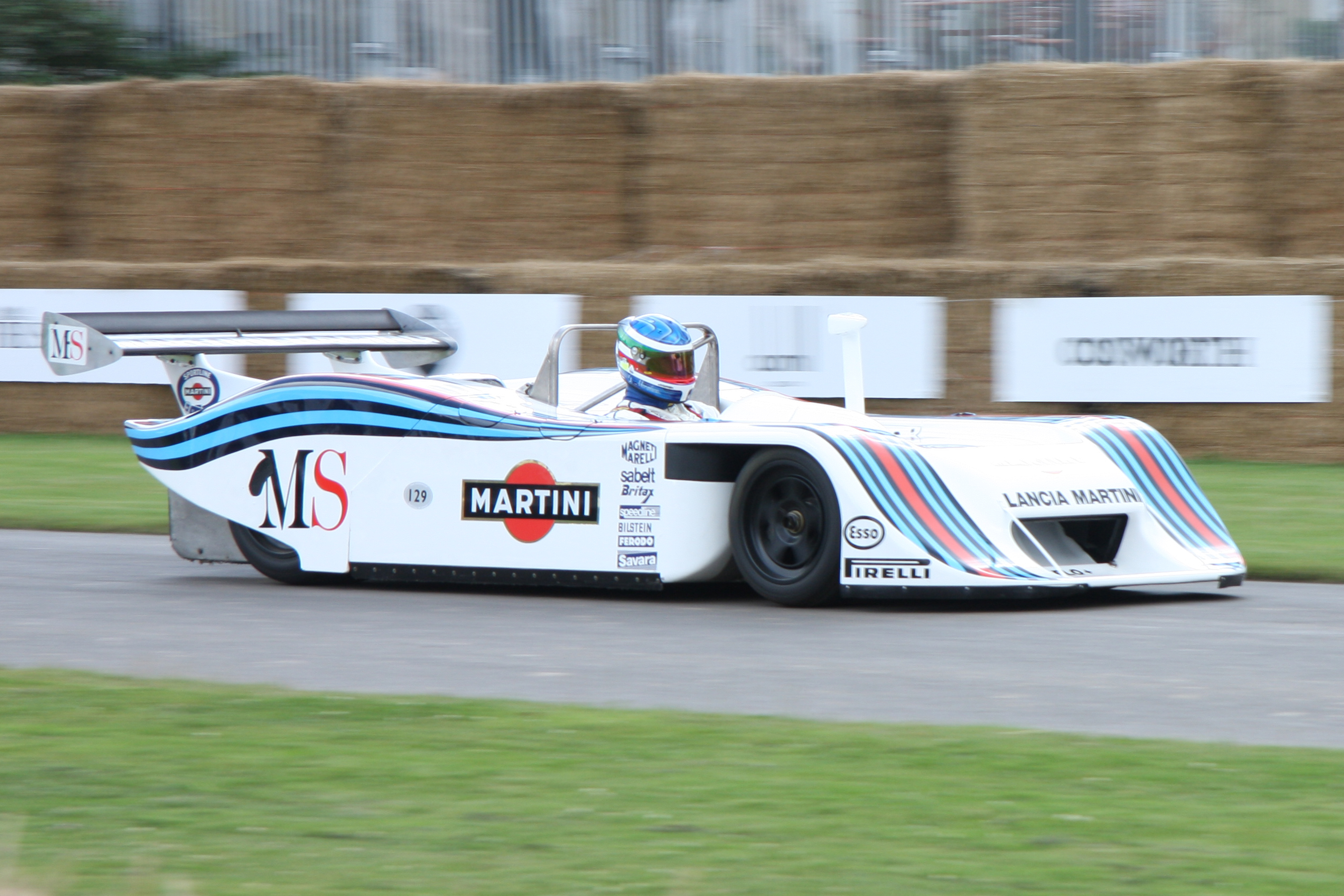 La storia della Lancia Sport GR.6 (LC/1) raccontata in un libro