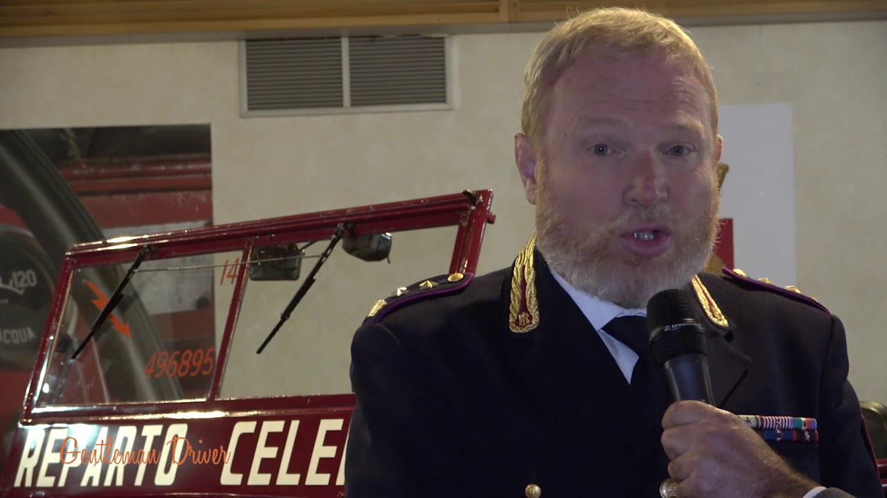 Le norme che regolano la circolazione delle auto storiche spiegate dalla Polizia Stradale. Estratto dalla puntata n.°58 di Gentleman Driver TV