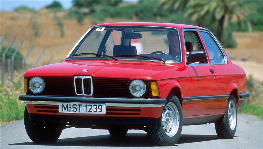 Pit Stop: E21, la prima BMW milionaria