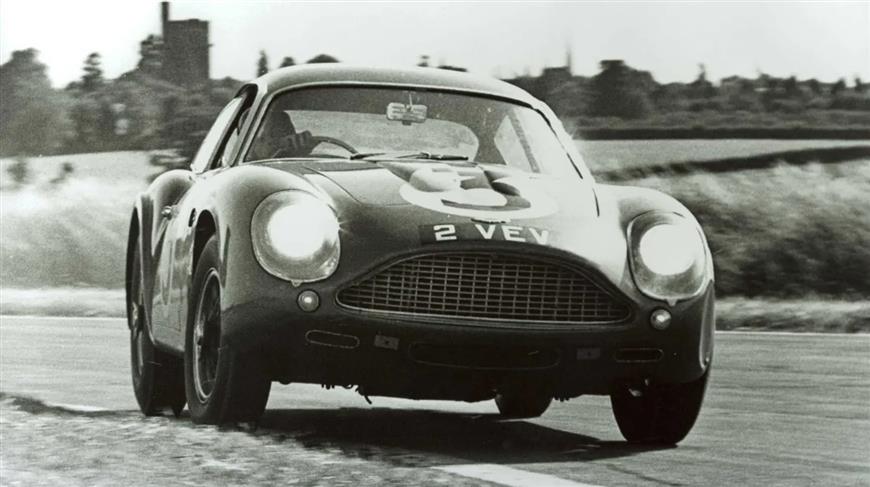 Pit Stop: 1960, Zagato disegna l’inglese più bella di sempre