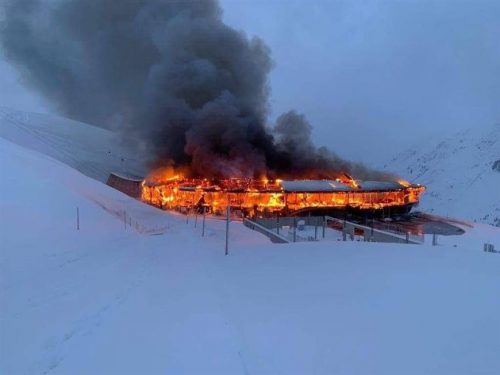 Distrutto dalle fiamme il Top Mountain Motorcycle Museum