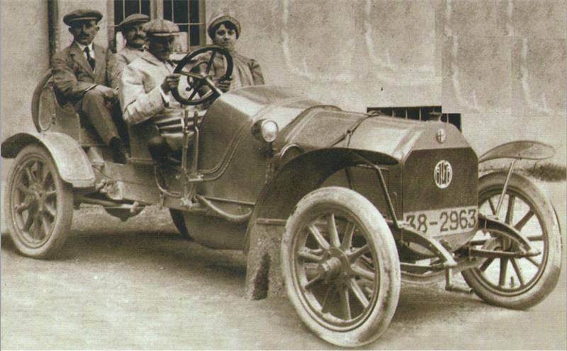 Alfa Romeo 111 anni